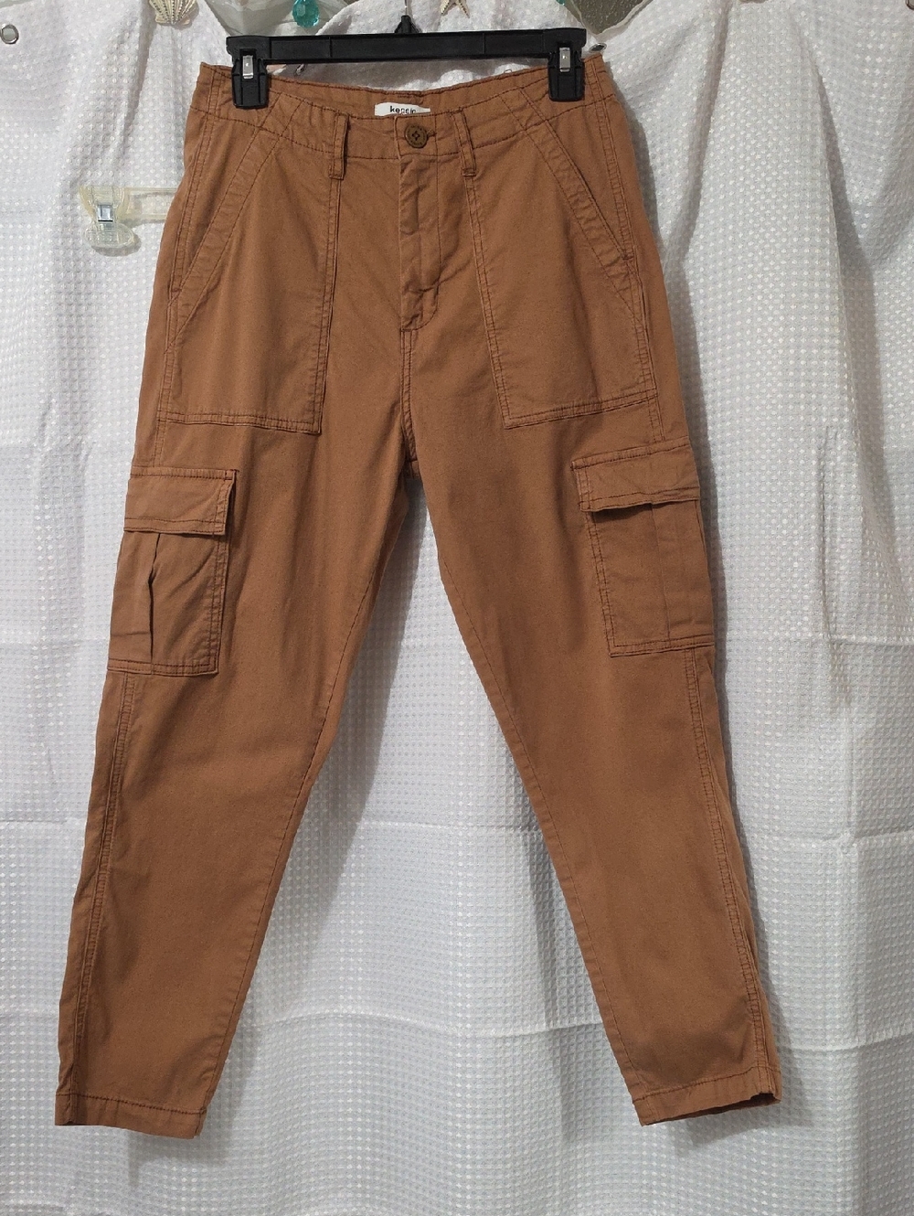 NWOT - KENSIE Utility Cargo Pants